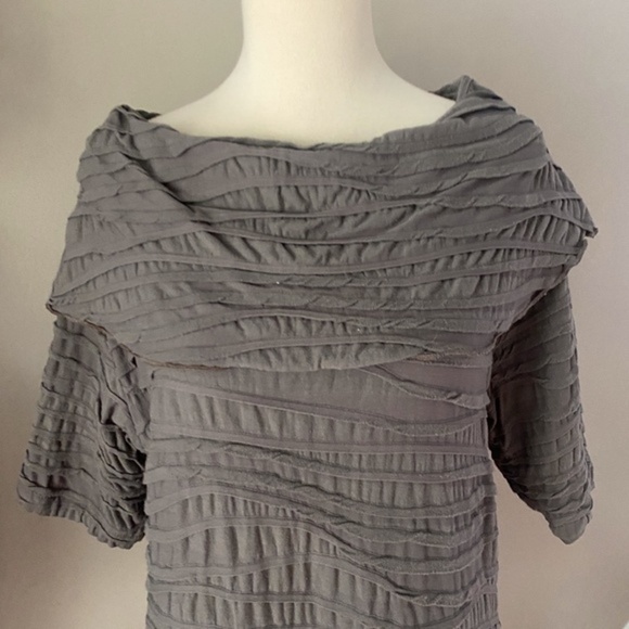 Carol Turner Collection Grey Top Small - Picture 3 of 4